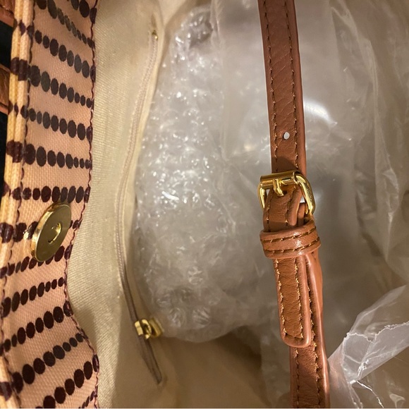 Tory Burch Shoulder Bag - Picture 13 of 16